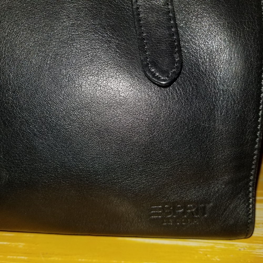 Esprit Black Shoulder Purse - Picture 11 of 11